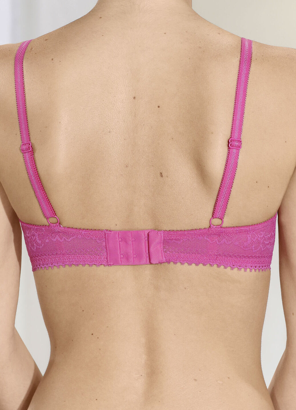 Nina von C. BH mit vorgeformten Cups