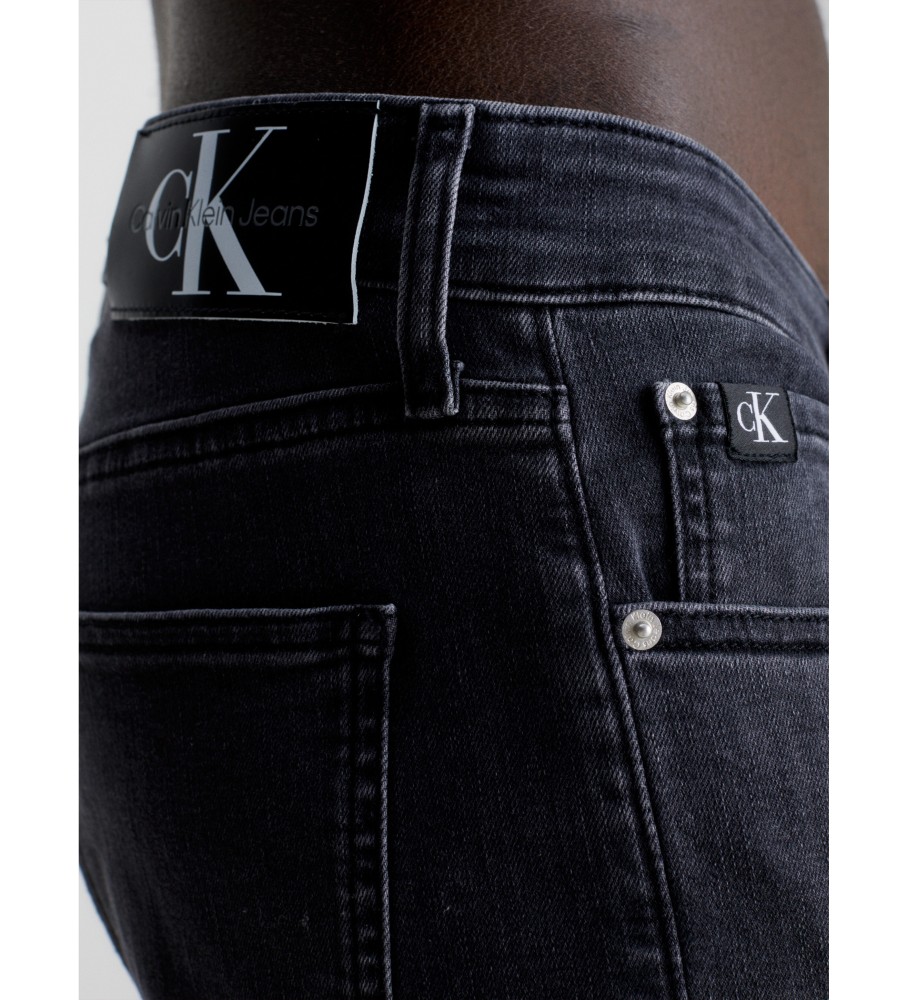 Calça jeans skinny preta Calvin Klein