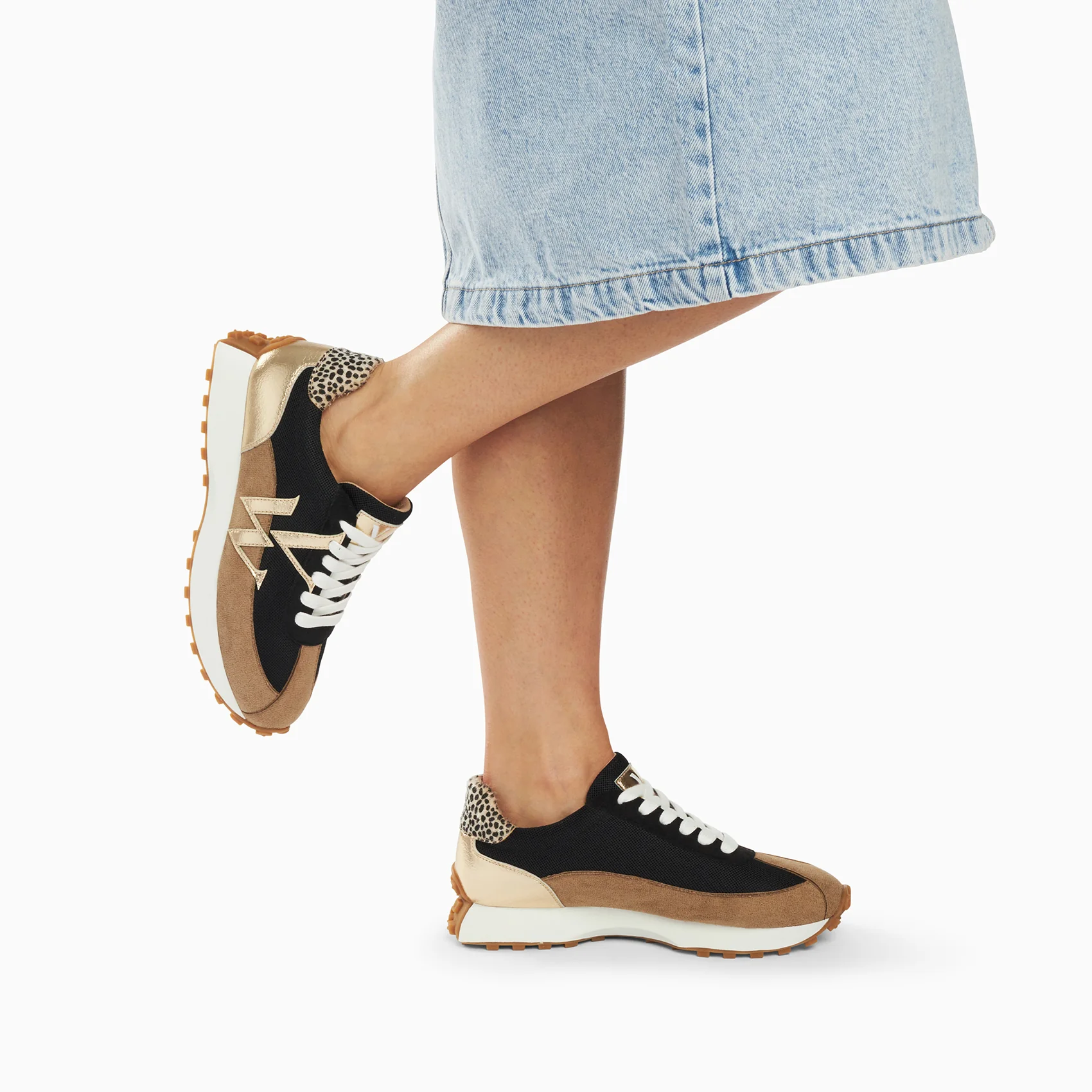 Sneakers-Baskets monogramme Pia beige et noir à semelle running
