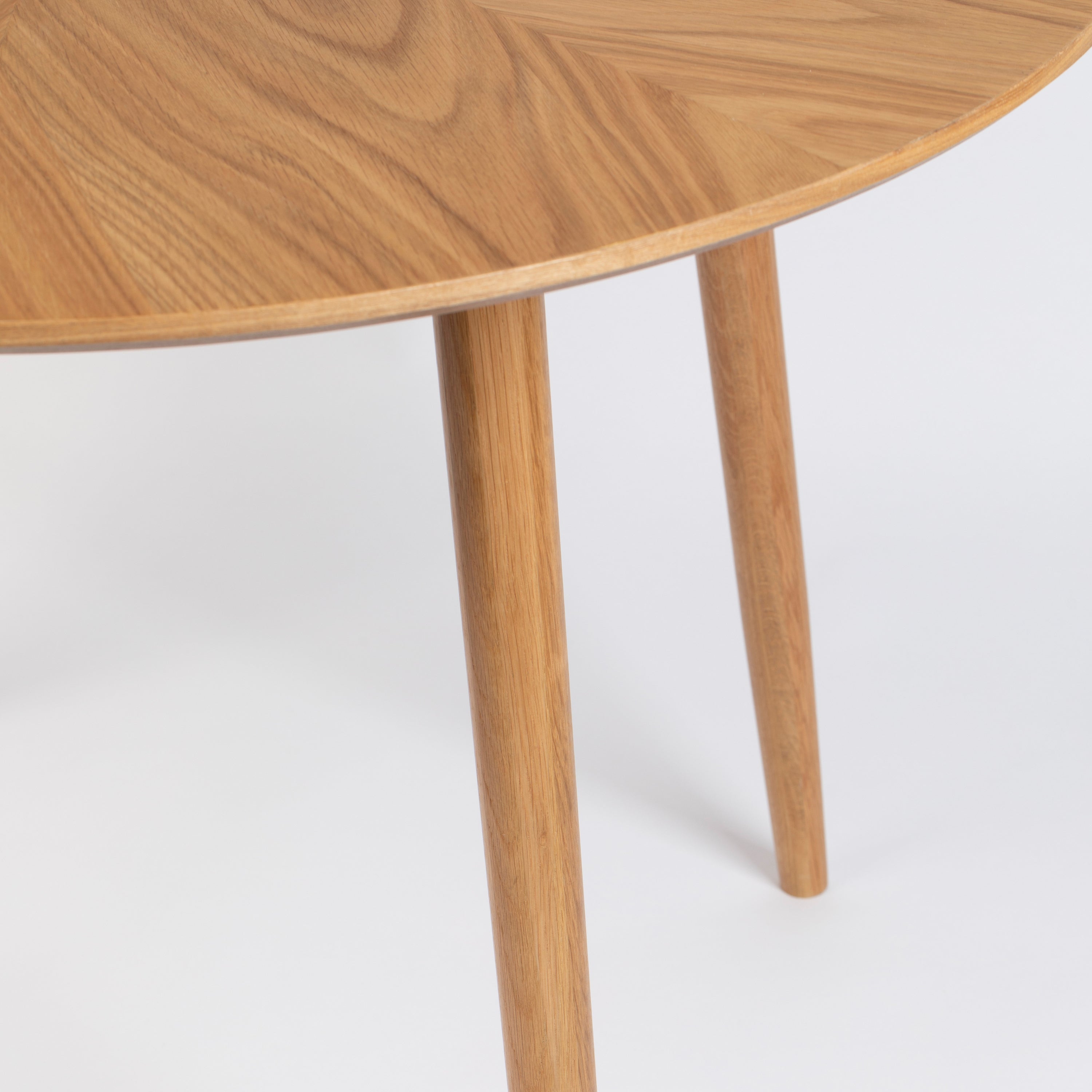 by fonQ basic Finn Eettafel - Ã 100 cm - Bruin