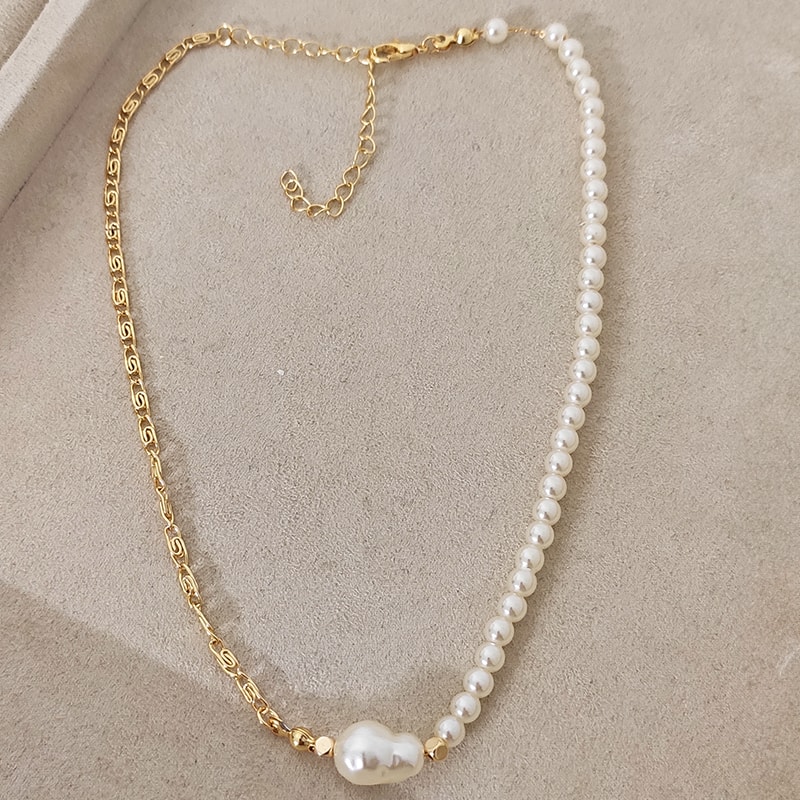 Collier - Laiton plaqué or & perles - Blanc
