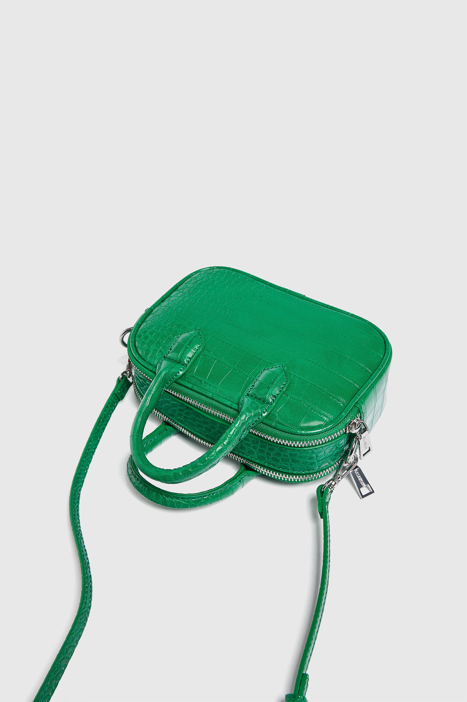Bolsa transversal mini com efeito coco - verde