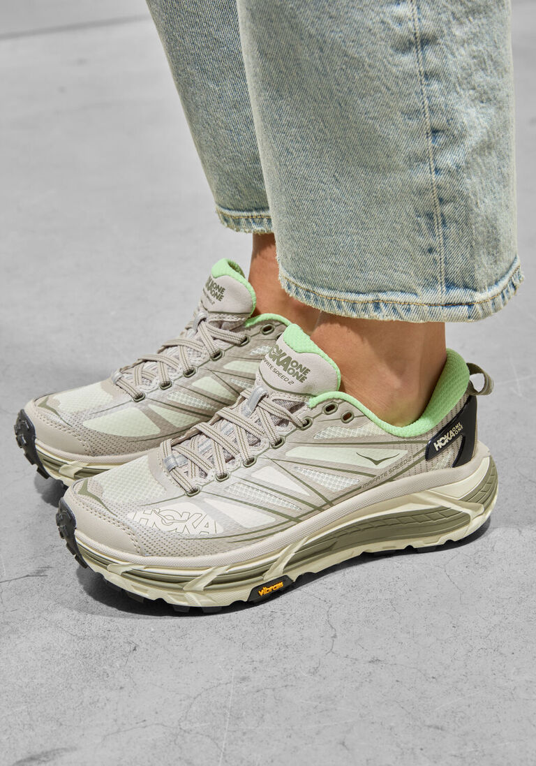 grijze hoka lage sneakers mafate speed 2