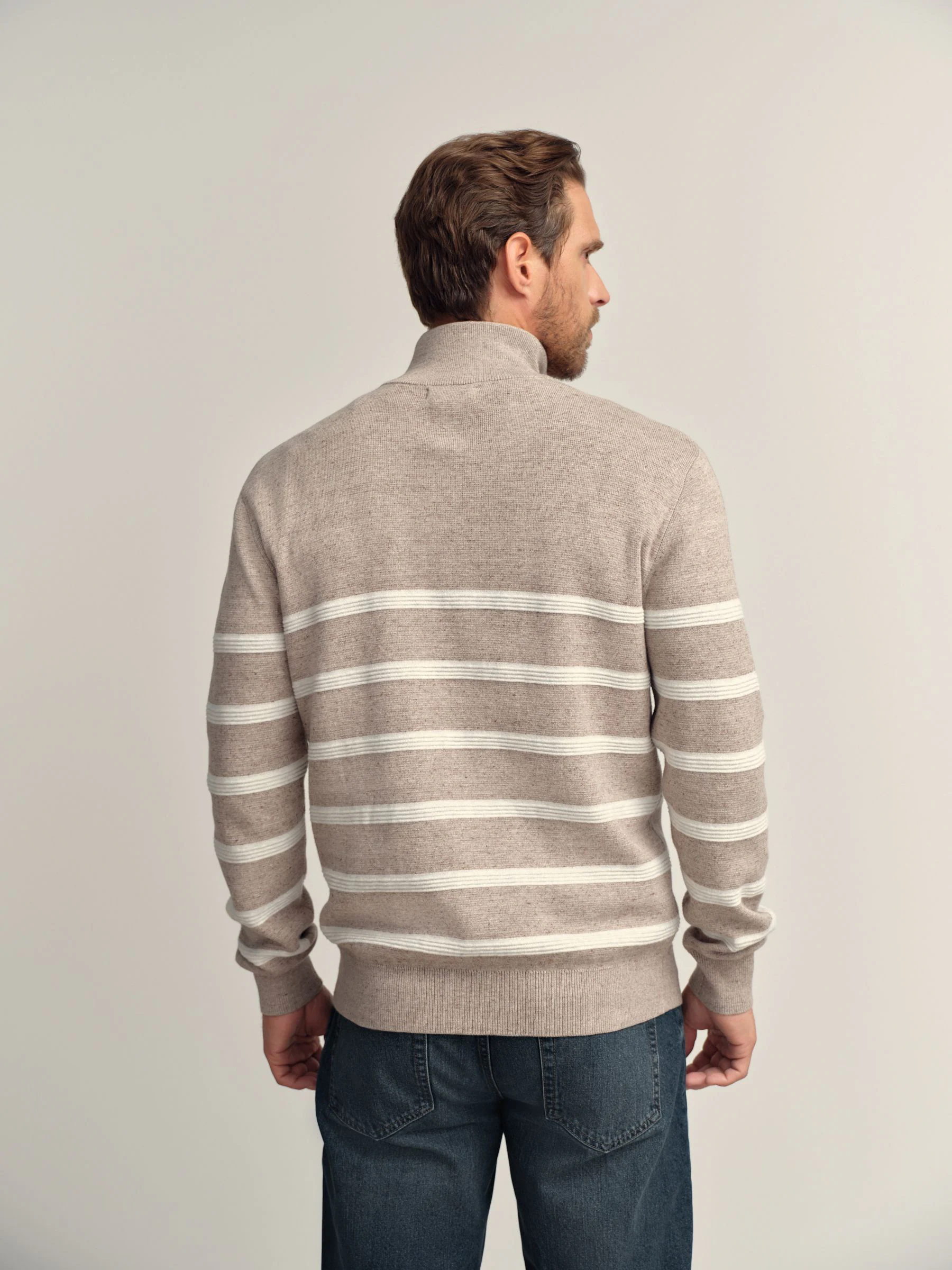 Havermoutkleurig gestreept - Regular fit 100% katoenen premium trui met korte rits