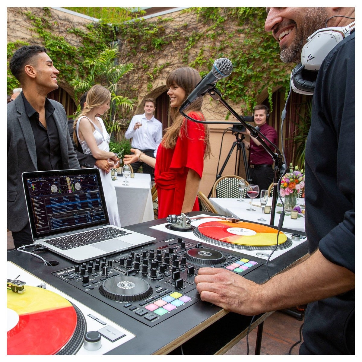 Roland DJ-707M mobiele DJ controller