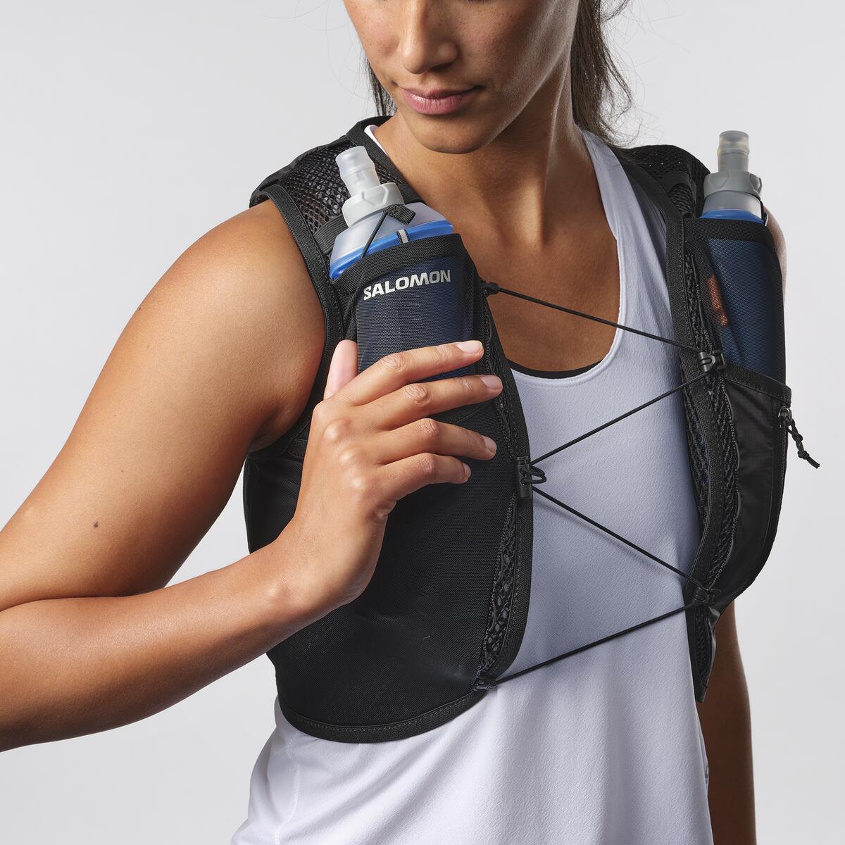 Salomon Active Skin 4 Set, Dame<br>Løpevest med 2 flasker inkludert
