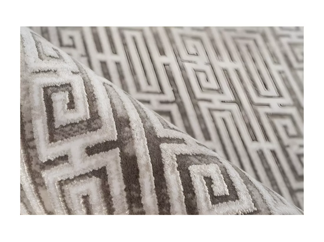 Tapis Pierre Cardin 150x80cm, design E209E coloris argent - Confort et élégance pour votre intérieur