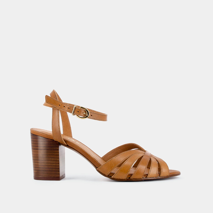 Sandales à brides et bouts ouverts  en cuir camel