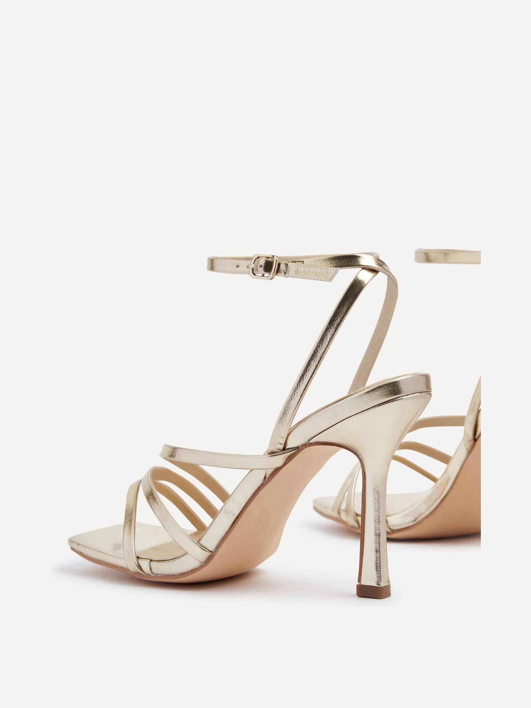 Goud - Linzi Scarlett sandalen met bandjes, hak en enkelbandje