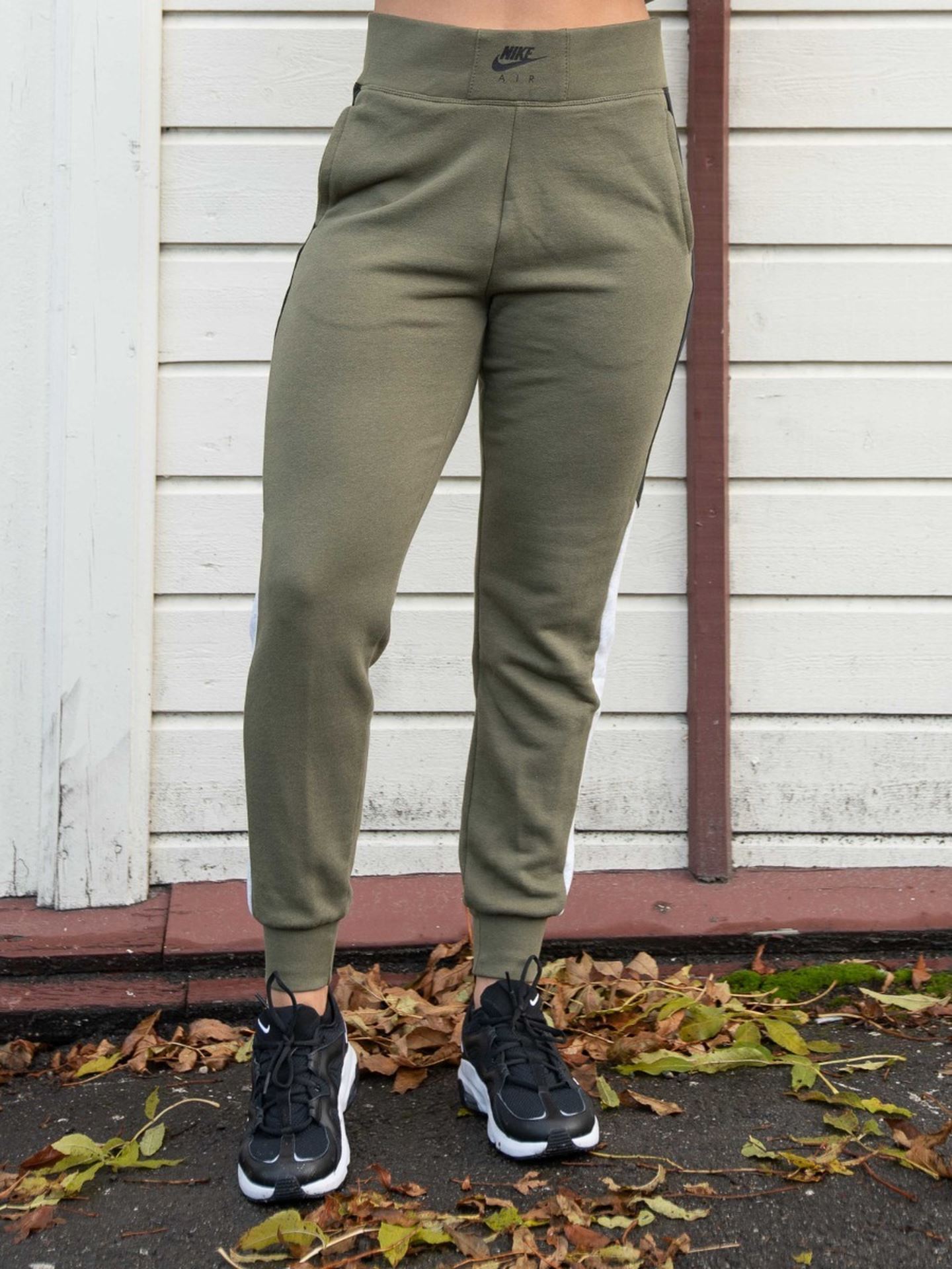 Air Pants