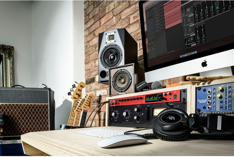 Focusrite Clarett+ 8Pre - Premium Rack Audio Interface