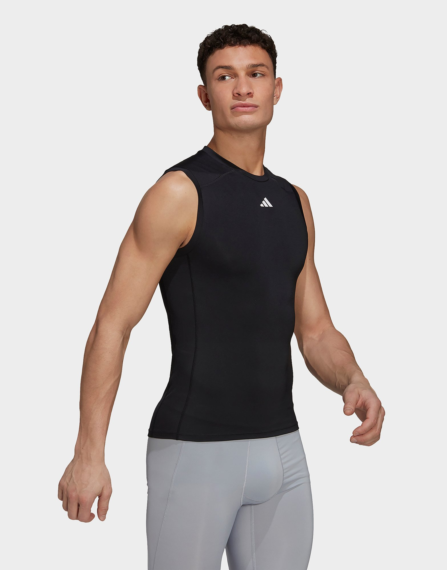 adidas T-shirt à manches courtes d'entraînement Techfit