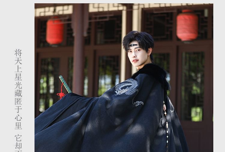 Meisjesbenodigdheden - Oracle Print Hanfu-kostuum / Cape met nepbontkraag en drakenpatroon en stropdas aan de voorkant / Set