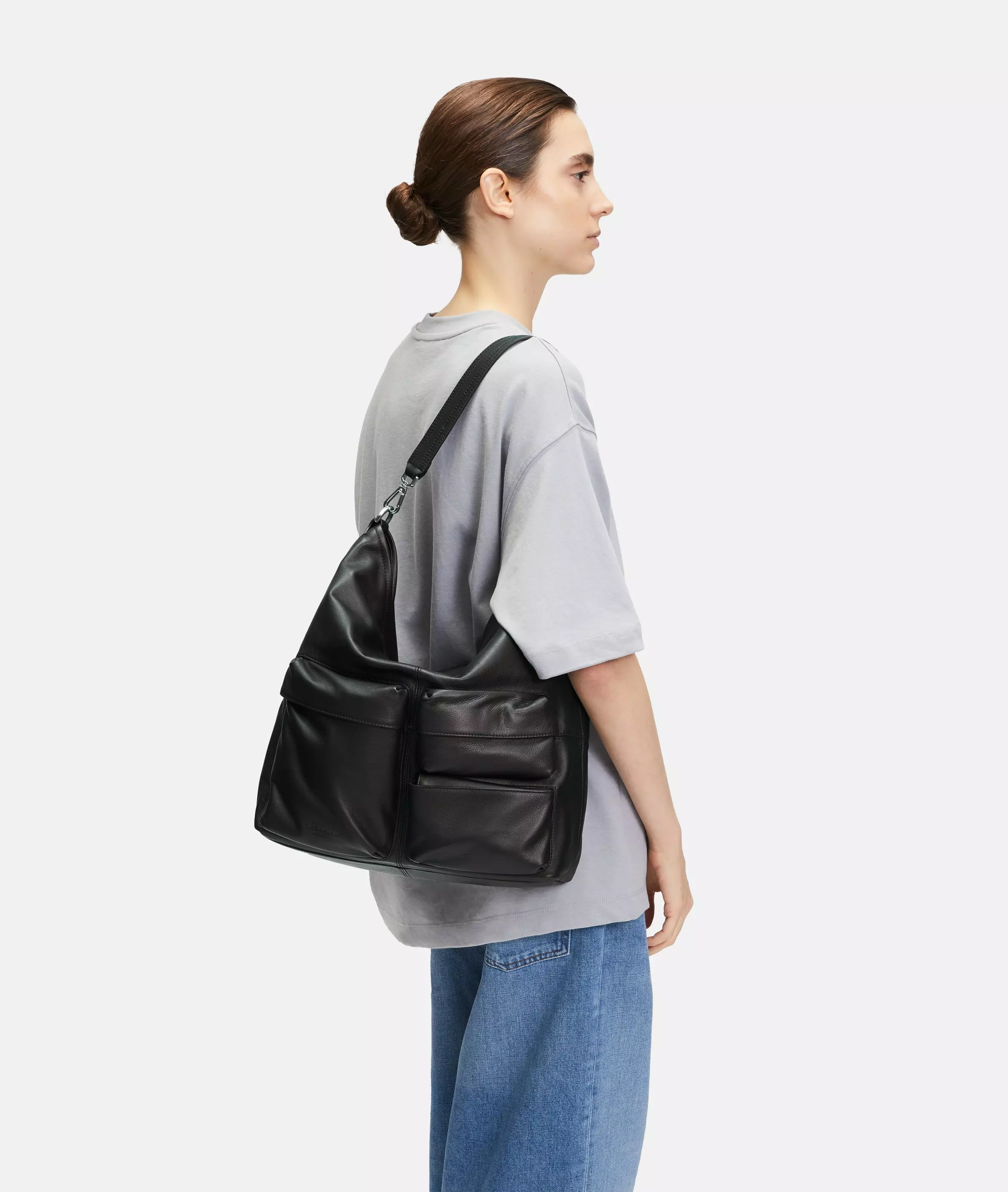 Archive LK 204 Hobo M Spacious leather hobo bag