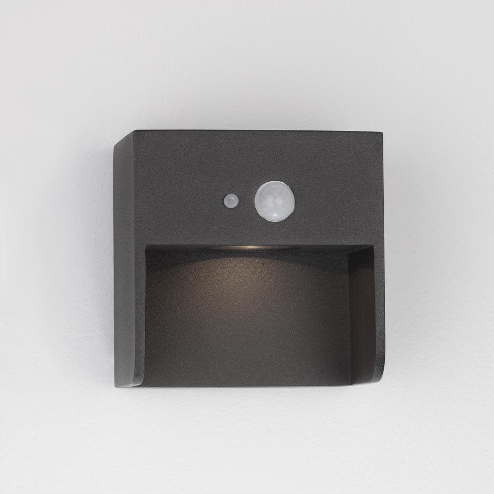 Marta LED-zonnewandlamp in antraciet, 1W, 57lm, IP65 met bewegingsmelder