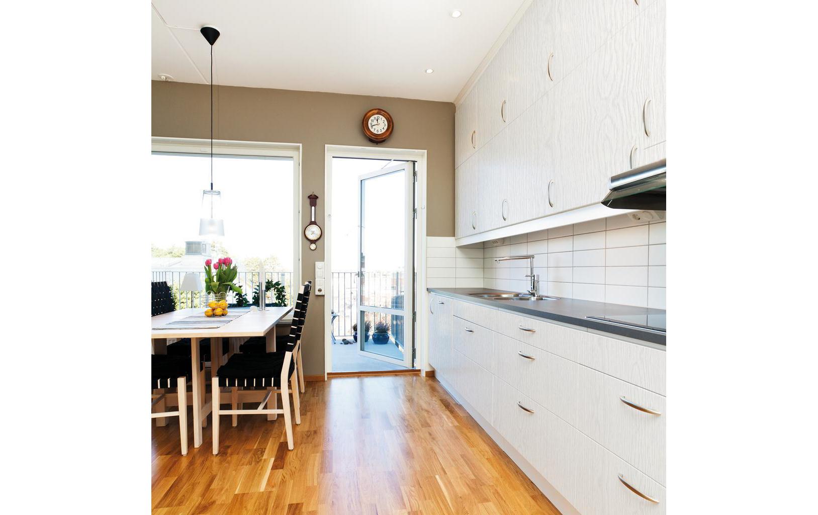 Designfolie WhitewoodSelbstklebende Deko-Türfolie