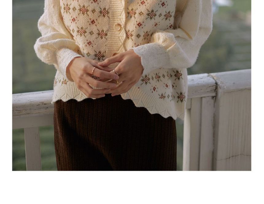 Essere - V-hals bloementrui met knoopjes / lange mouwen mock-neck gebreide top