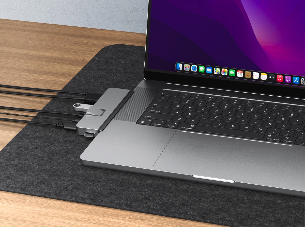 Hyper HD7-in-2 USB-C Hub for MBPro21