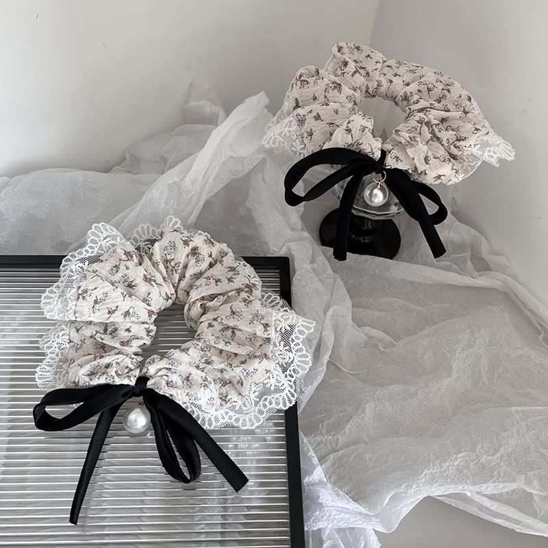Sesori - Scrunchie met bloemenprint en kant en strik