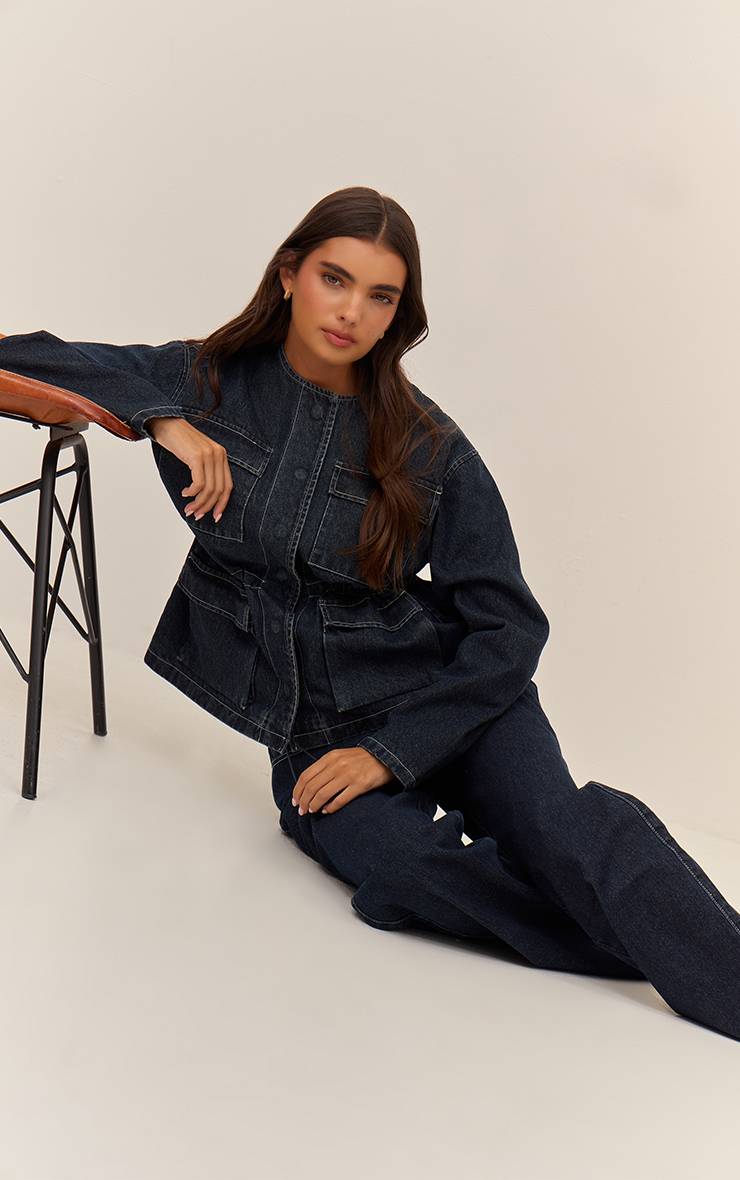 Bleu Indigo Veste En Jean Cintrée À Col Rond Et Poches Sur Le Devant