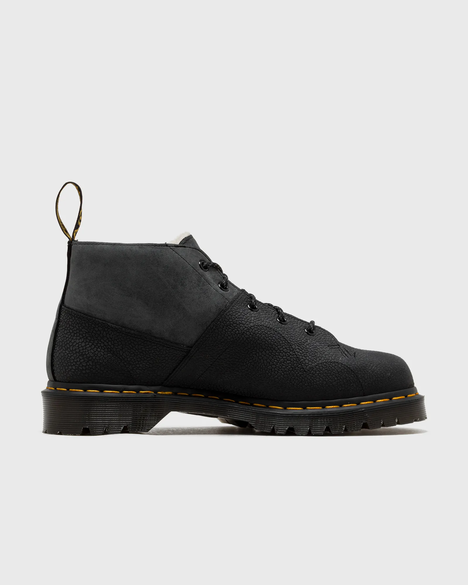 Dr.Martens Church Black Nubuck Shoulder+Nubuck Pebble Emboss