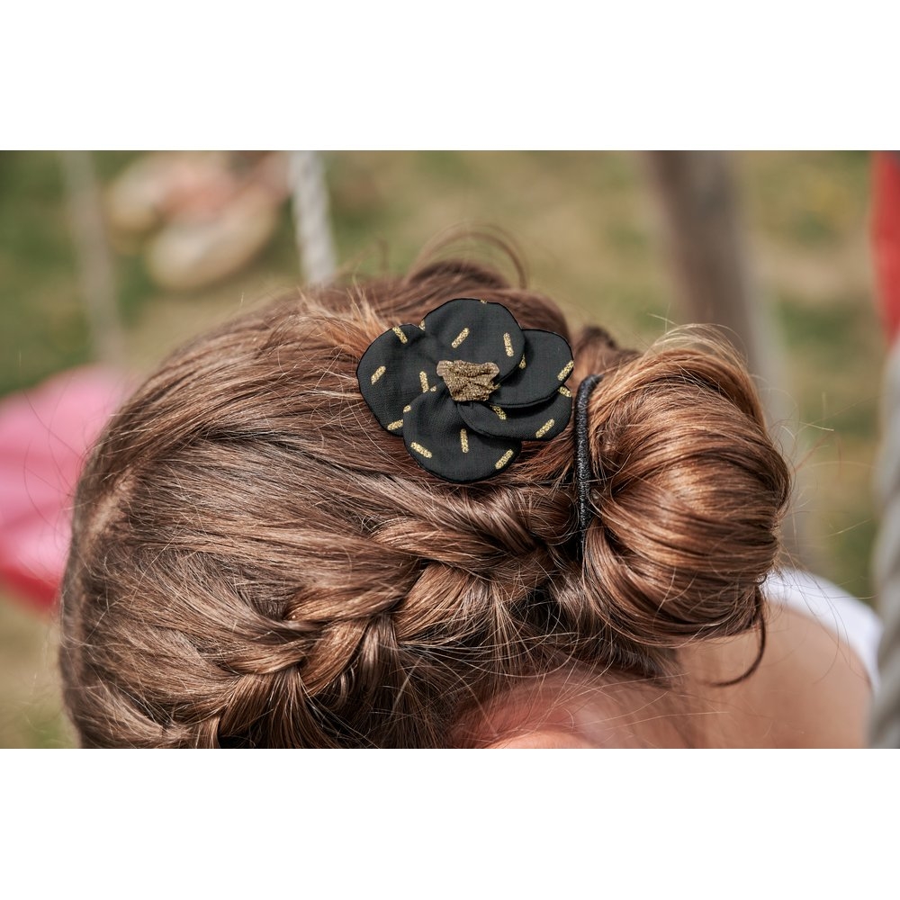 Petite Barrette Pétales De Fleur Paille Dorée Noir