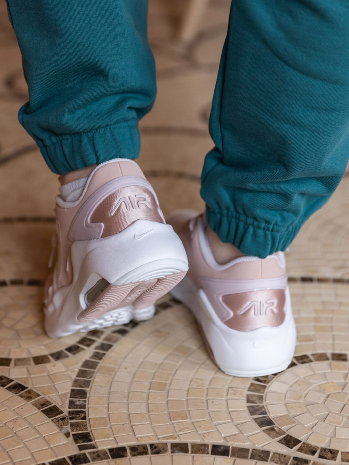 Air Max Bolt