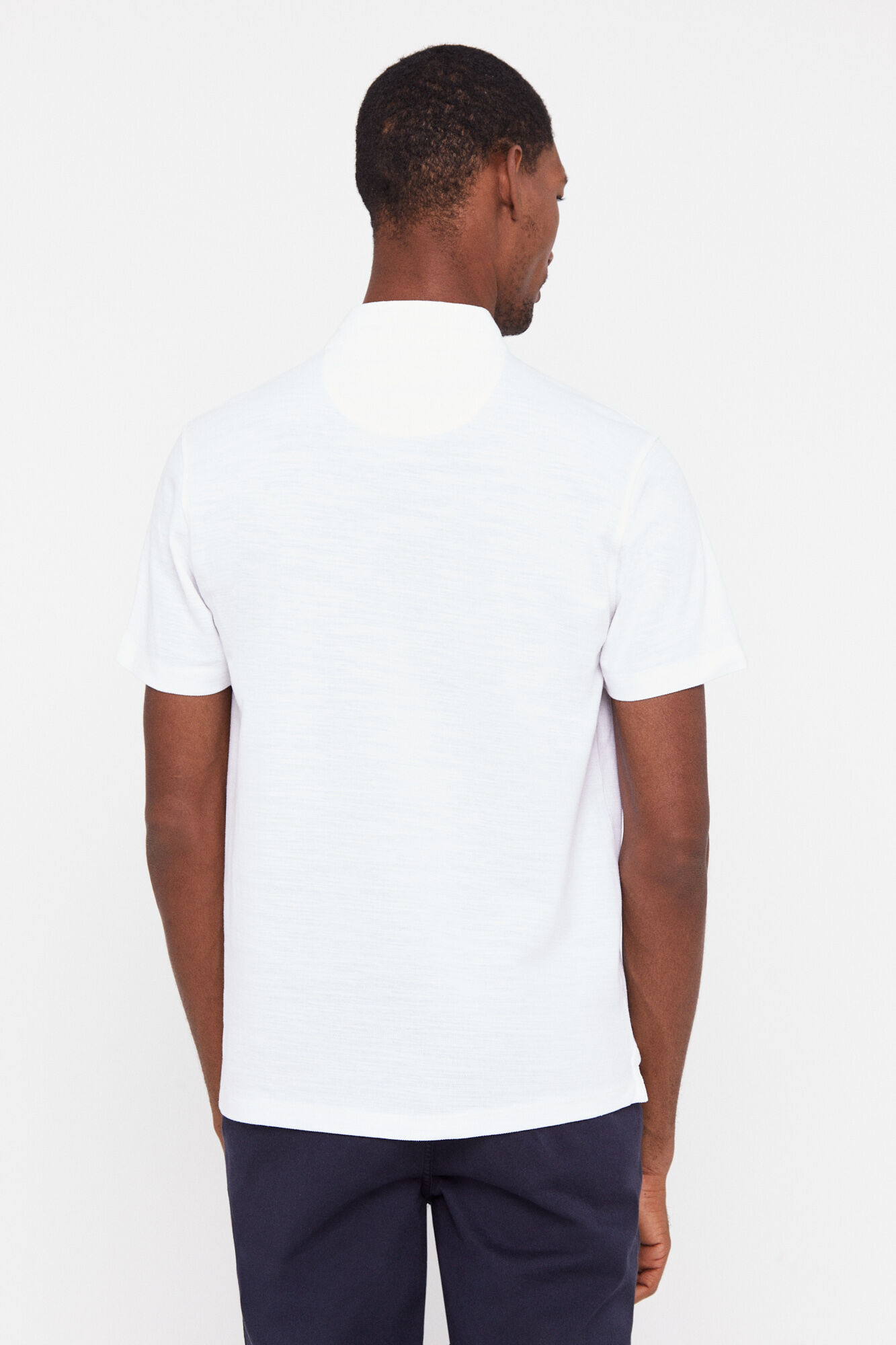 Camisa polo com gola mandarim - Branca