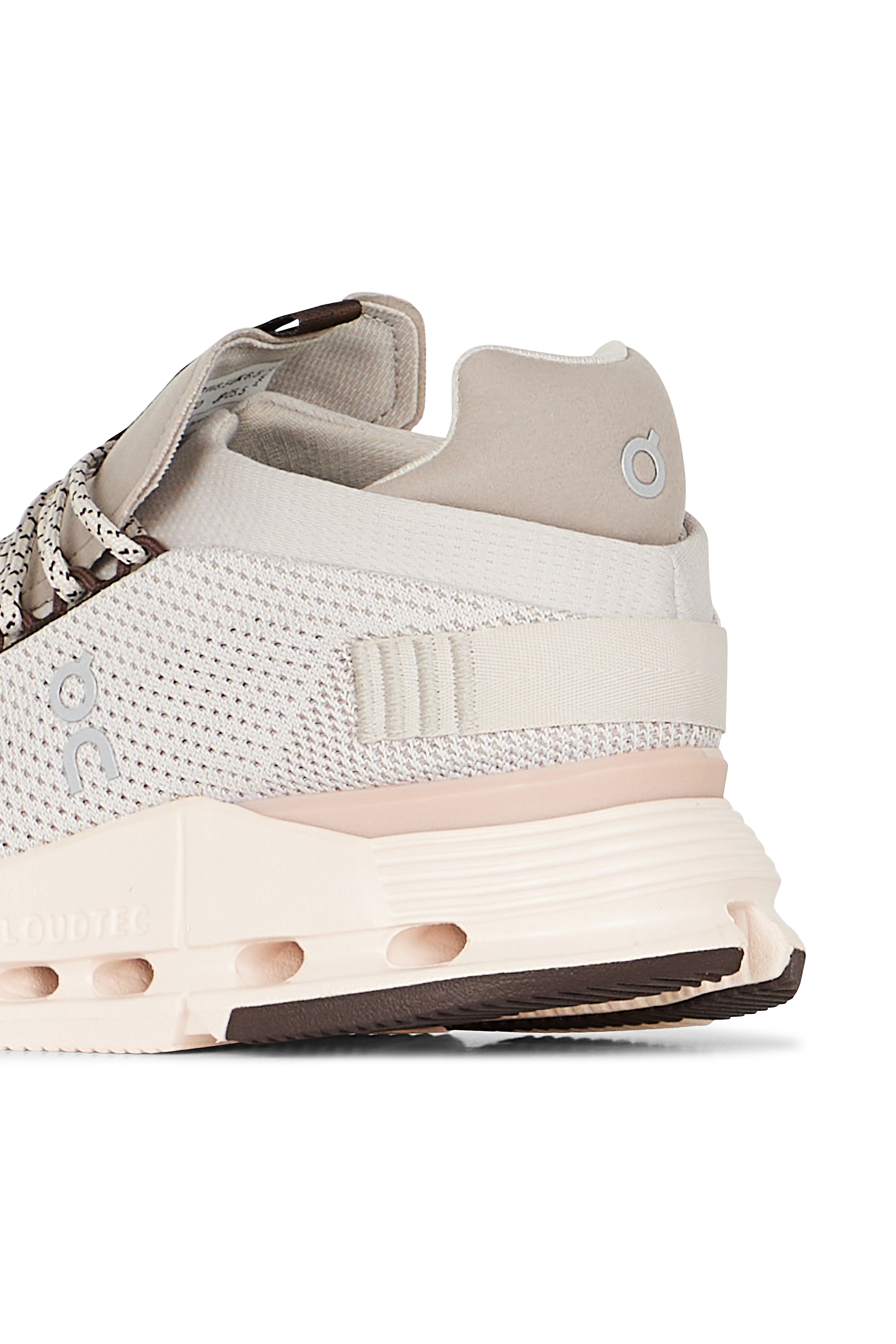 ON Baskets  Cloudnova Gris