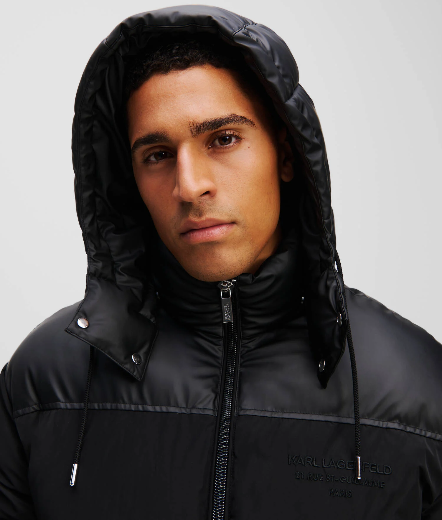 VESTE MATELASSÉE À CAPUCHE