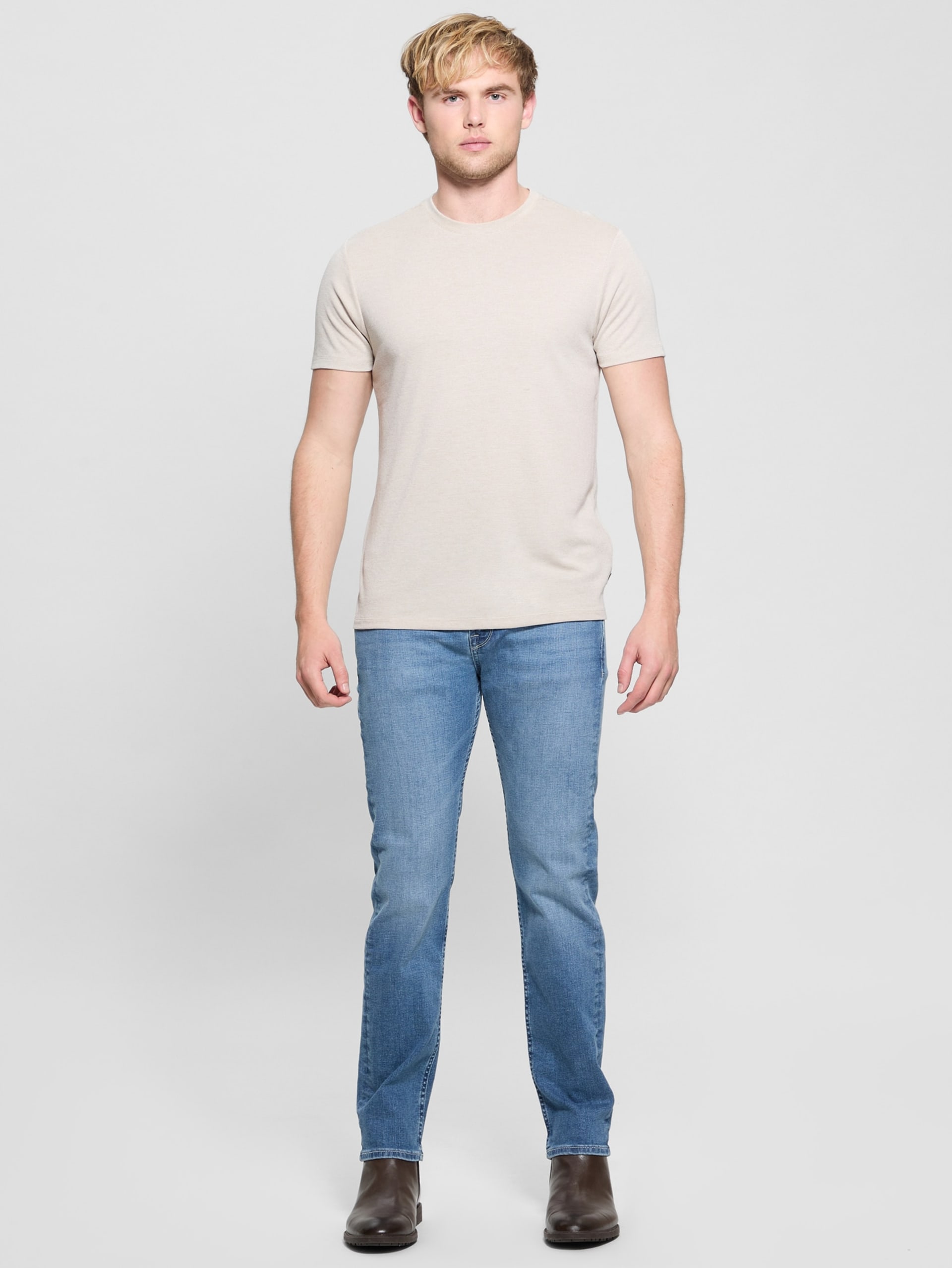 Calça jeans reta de cintura média Eco Davis