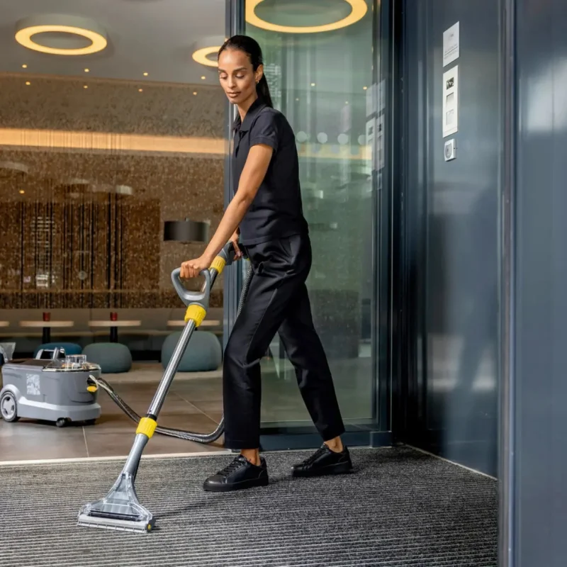 KARCHER - Appareil injection extraction - PUZZI10-1