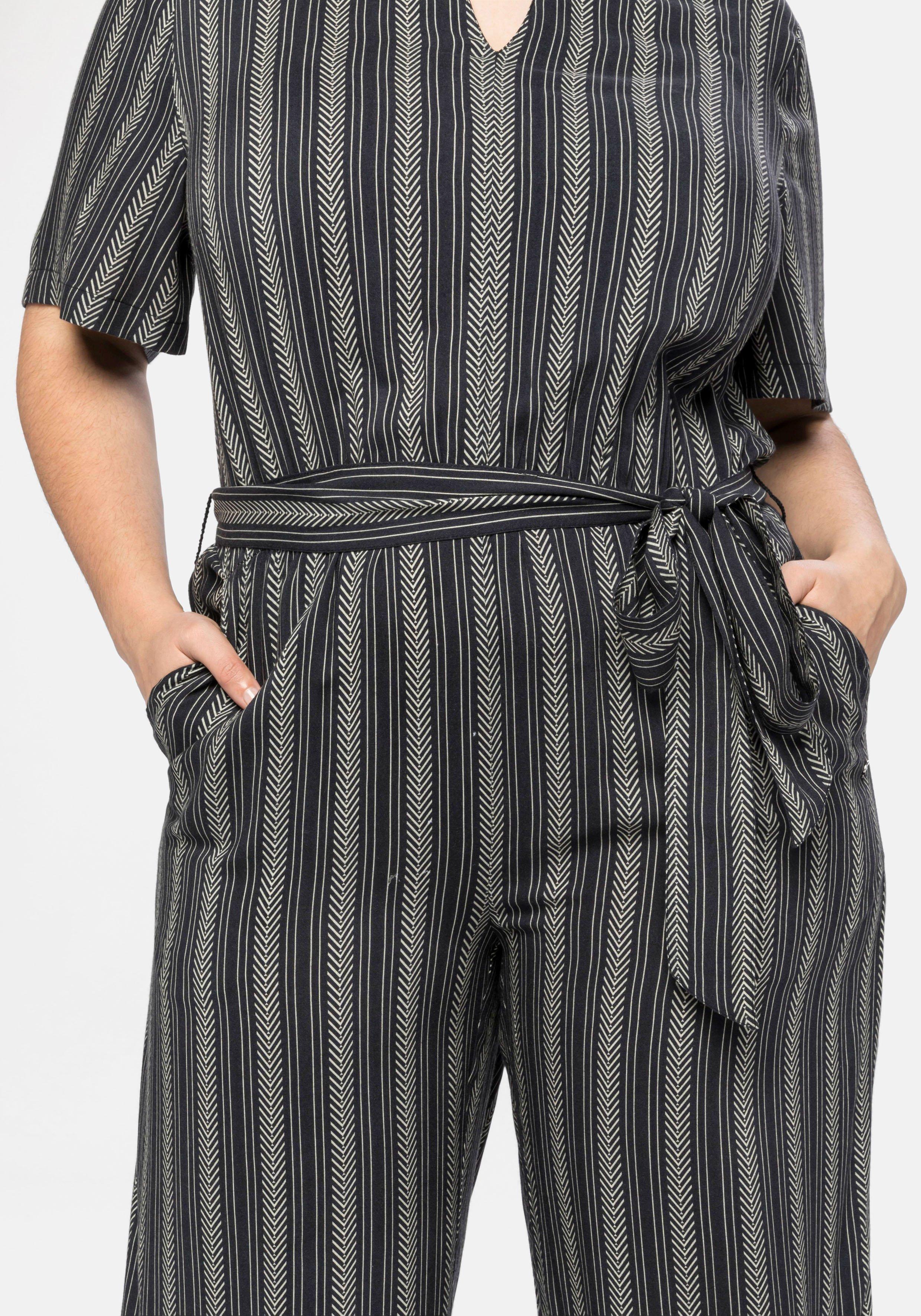 Overall mit Streifen und Bindegürtel