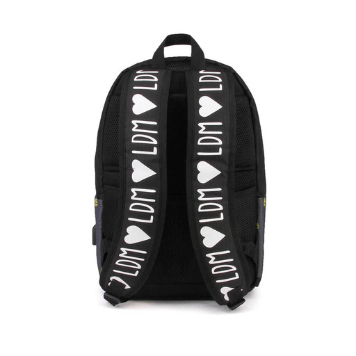 Mochila adaptável: A diversão de Martina Grey
