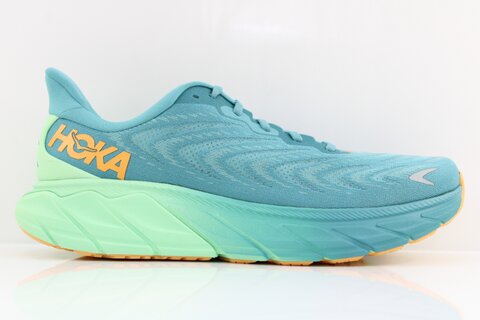 HOKA Arahi 6