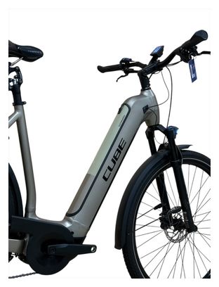 Produit reconditionné . Cube Kathmandu Hybrid Pro 625 Shimano Deore 2023 . Vélo électrique . Cube . très bon état
