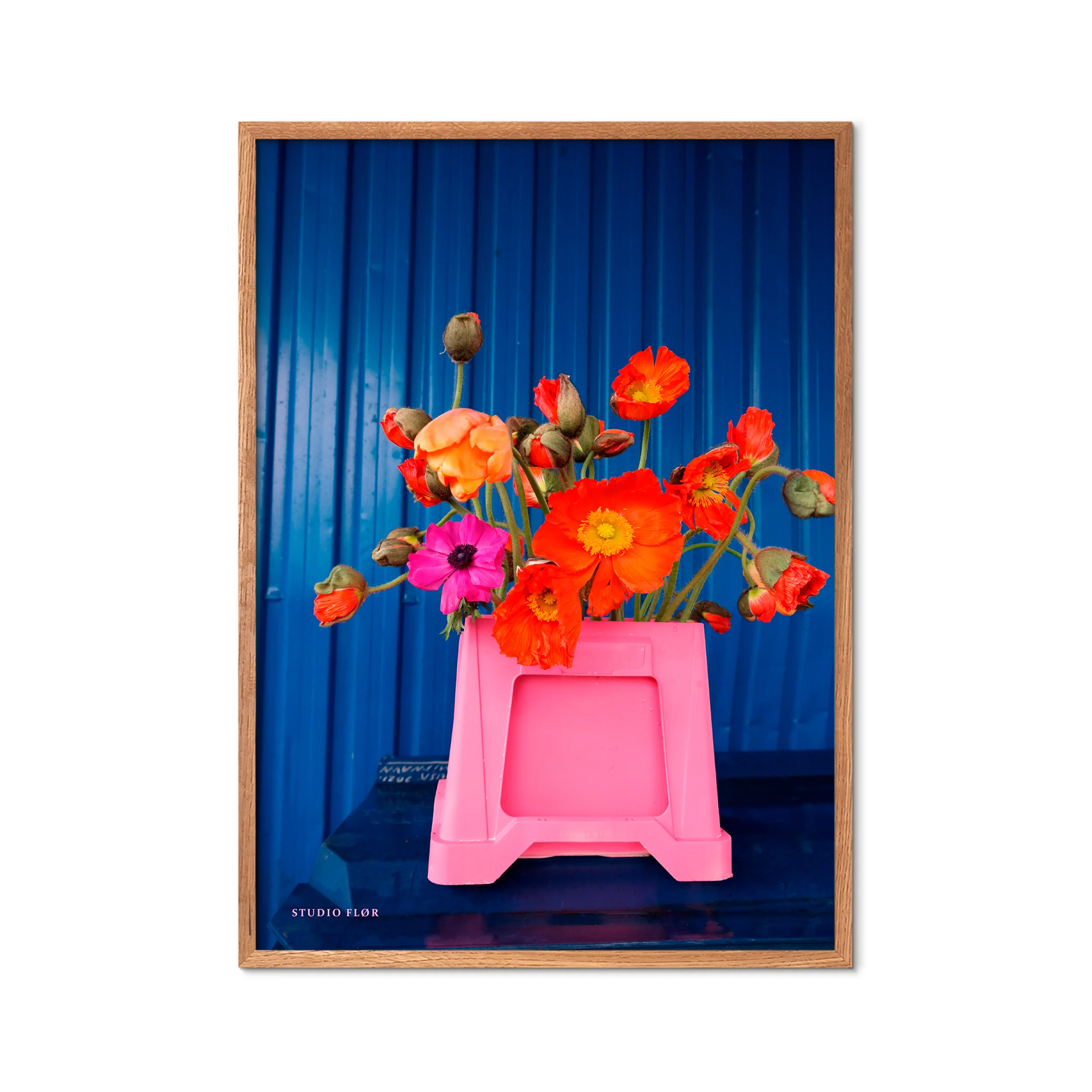 Poster & Frame  Studio FLØR Cleaning up plakat