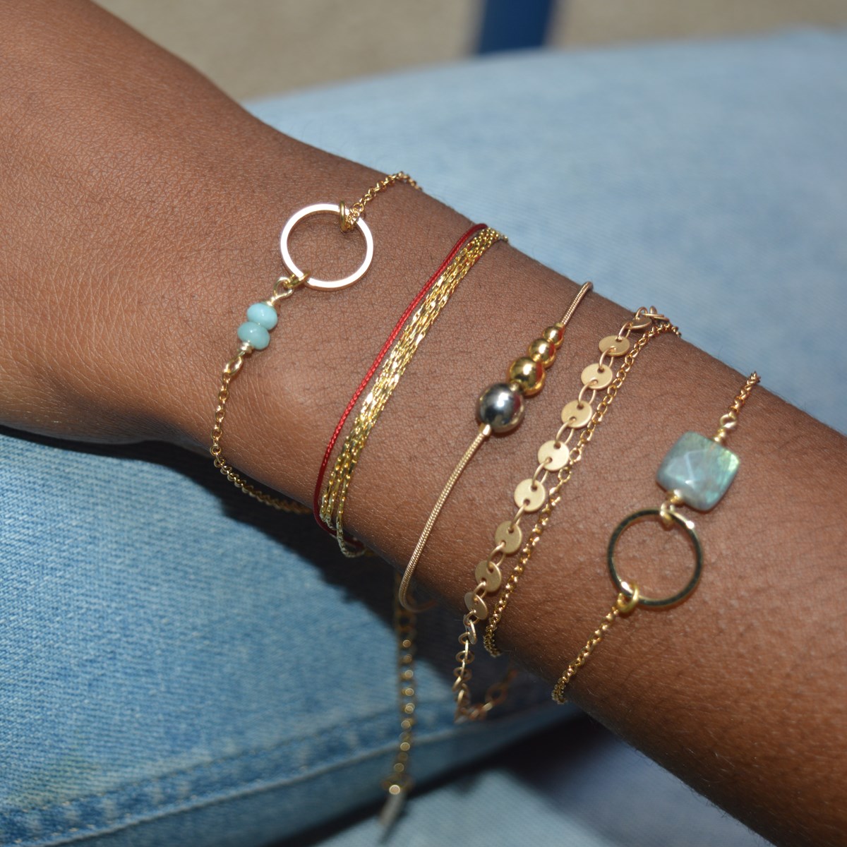 Bracelet minimaliste perles d'hématite-Doré à l'or fin