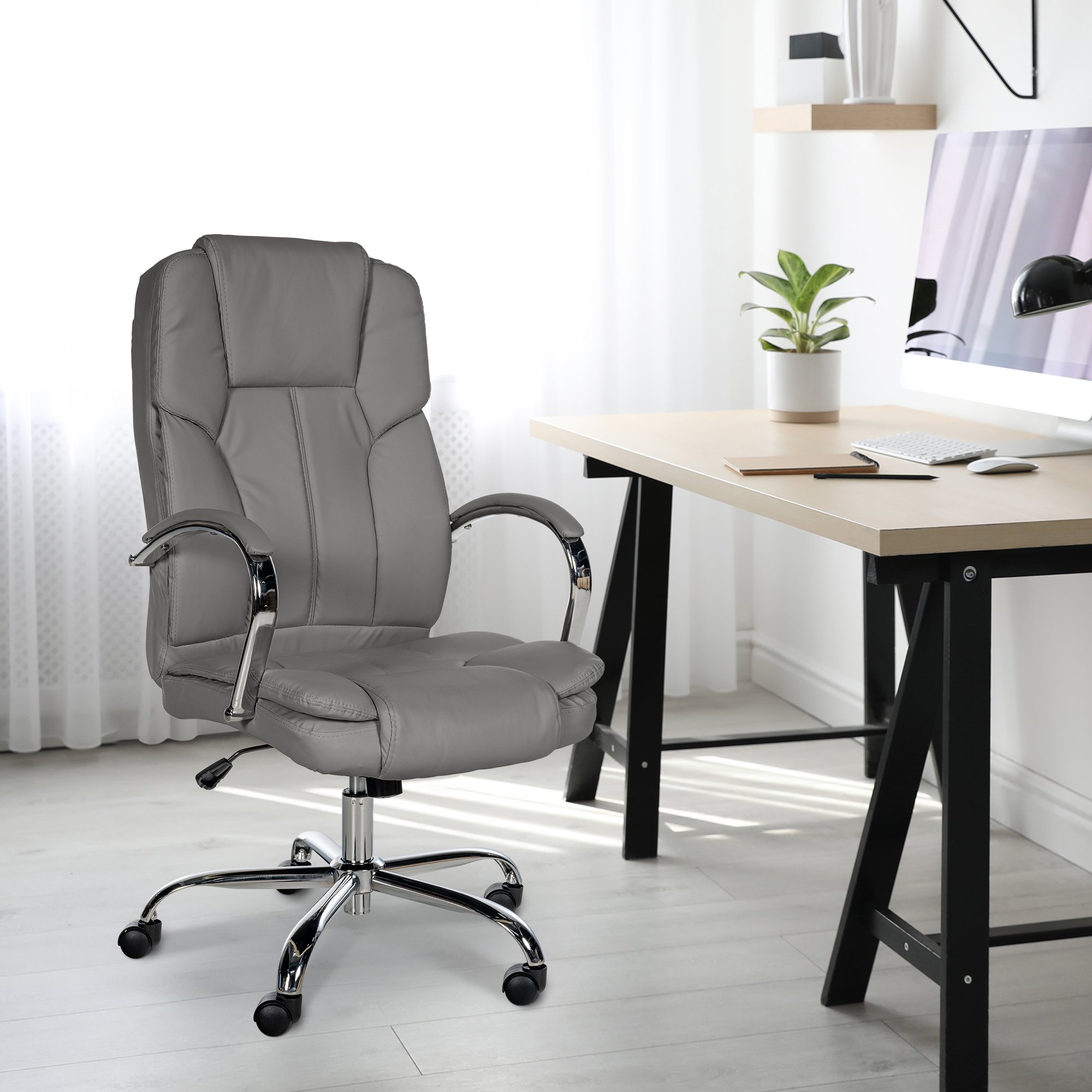 CLP Ergonomischer Bürostuhl BIG Xanthos I XXL Komfort Mit Wippfunktion Und Armlehnen I Verstellbar Mit Kunstleder-Bezug, Belastbar bis 210 kg