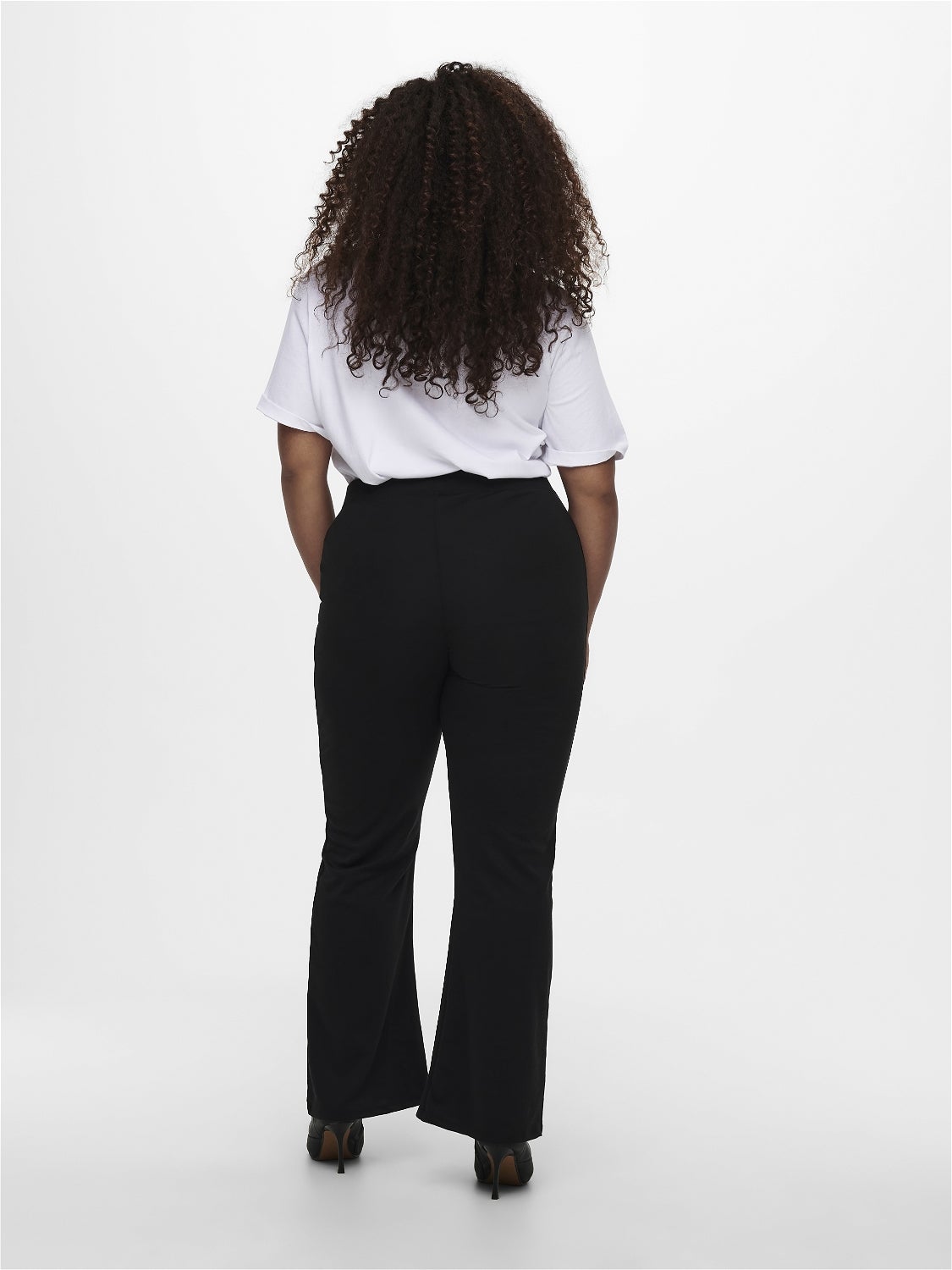 CARPEVER Ausgestellt Hose Black