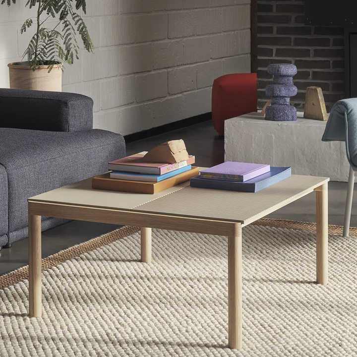 Muuto - Couple Couchtisch, 84 x 40 cm, 1 Wavy, Eiche dunkel geölt / pale blue