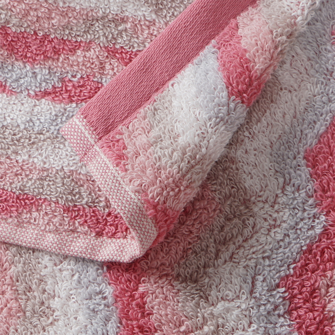 My Home Duschtuch mit Zick-Zack-Muster rosa / beige