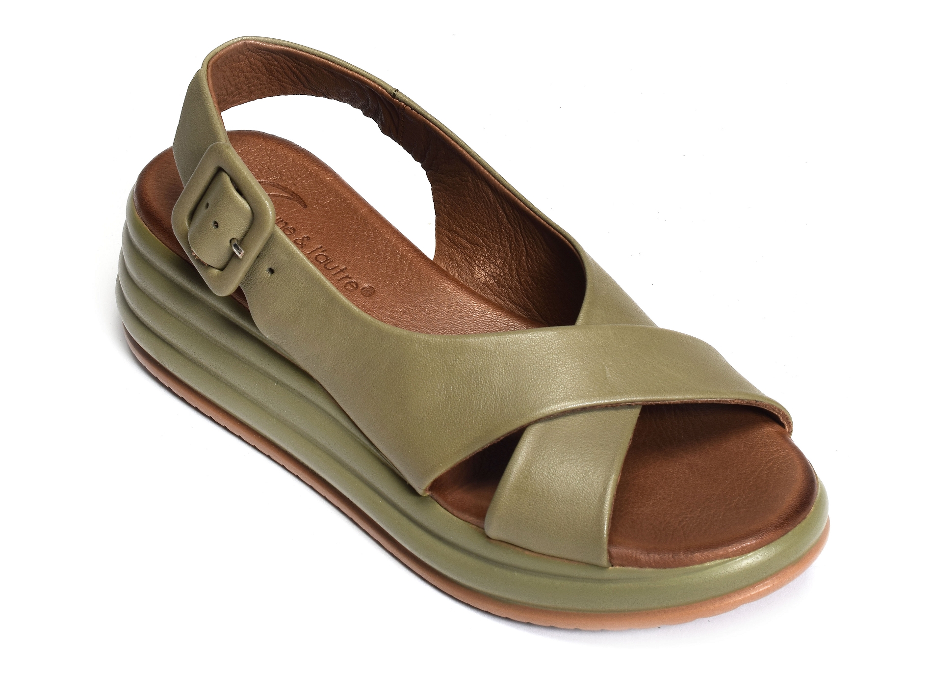 Enora kaki