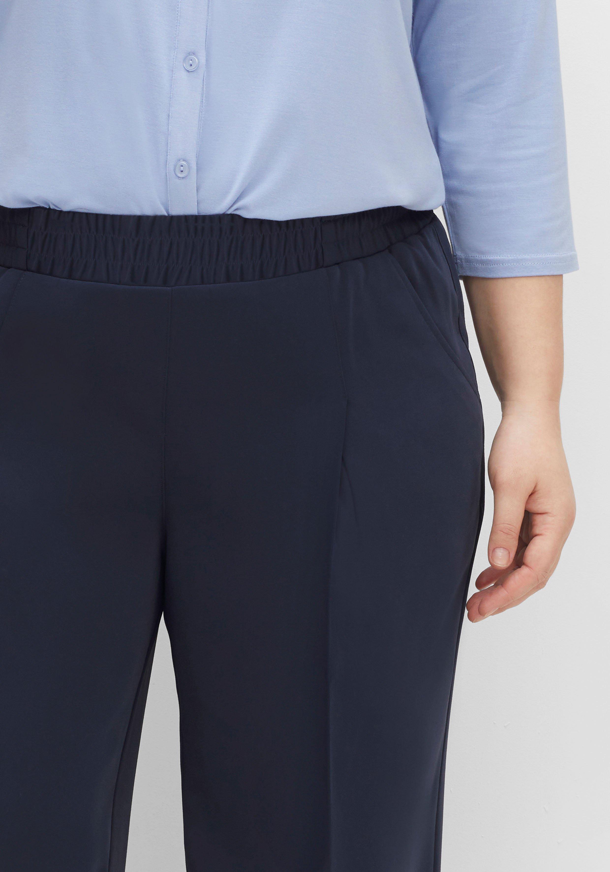 Weite Hose mit Gummizugbund und Bundfalten
