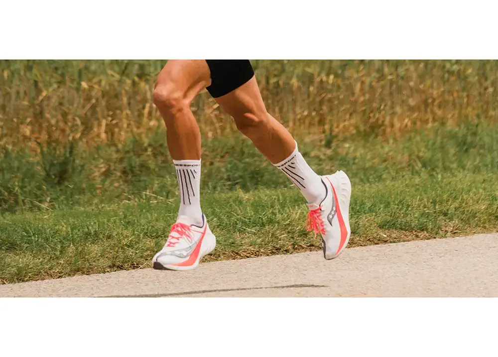 Compressport Aero Compressiesokken Wit/Fluo Rood