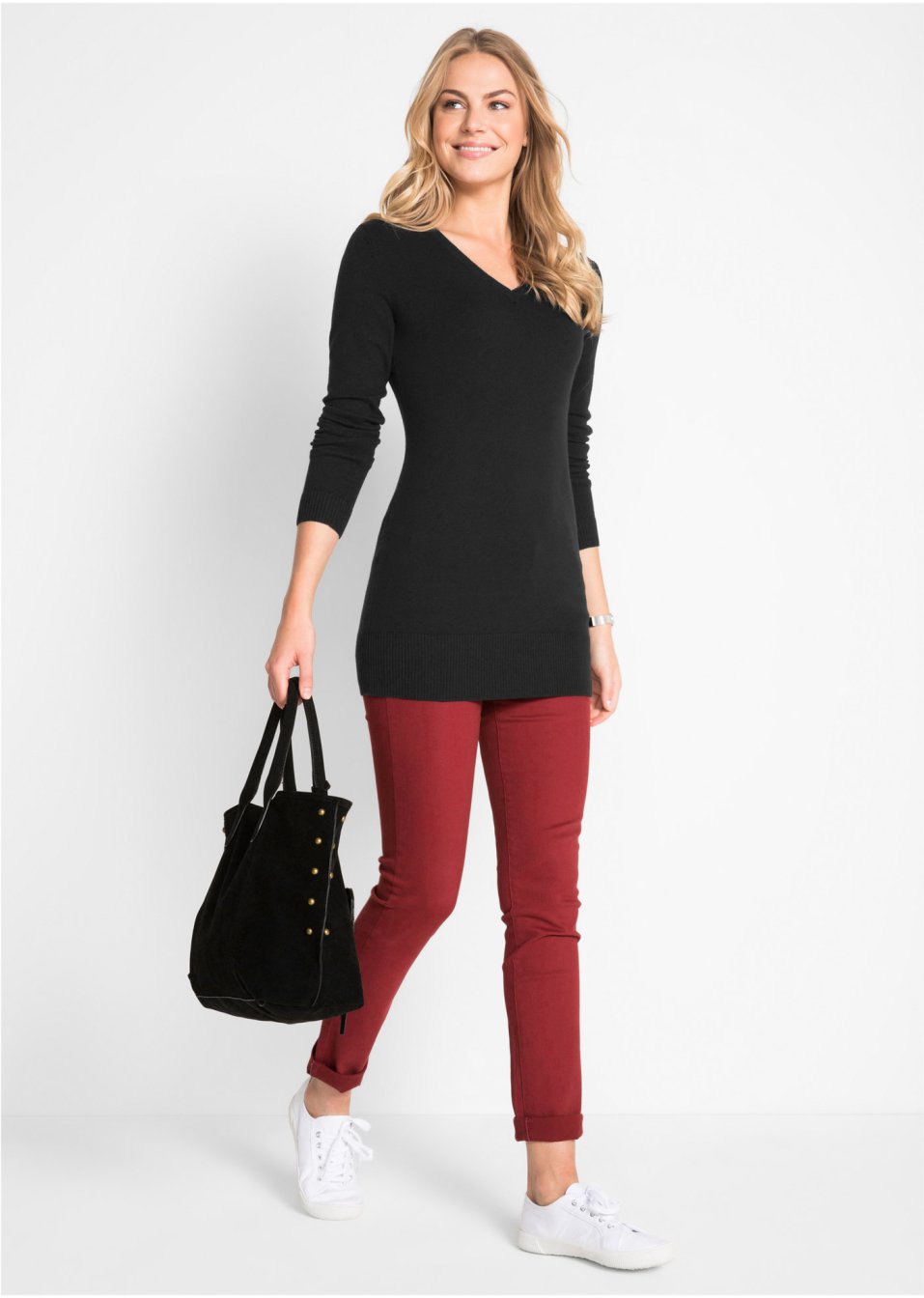 Pull long basique en maille fine à col V
