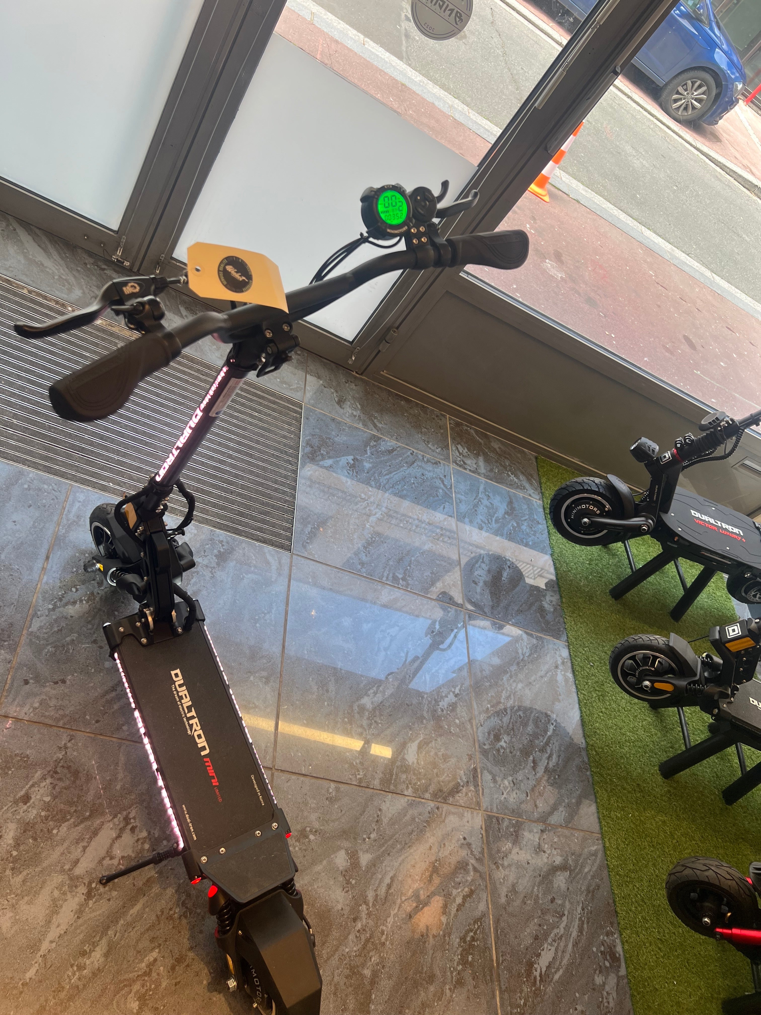 Trottinette Electrique Dualtron Mini Limited 52V 21Ah (avec pneu plein arrière) - Occasion
