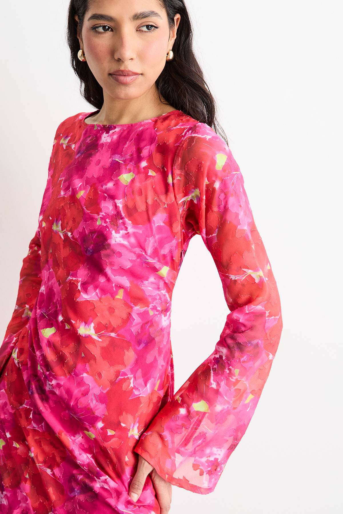 Warehouse Robe Midi Biais à Encolure Bateau en Mousseline Dévorée Florale