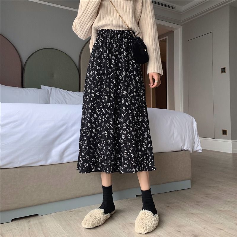 Mikiko - A-lijn midirok met bloemenprint