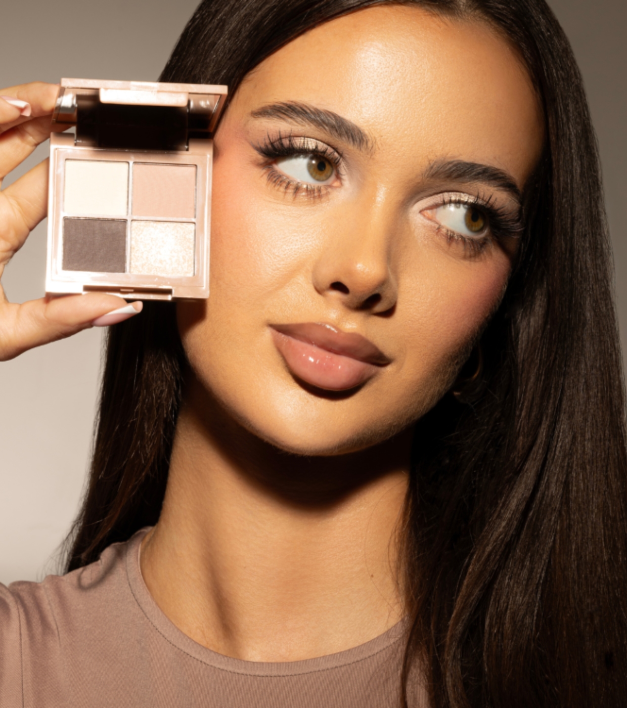 Everybody London - *Everybody x Aleksandra Sosfa* - Mini paleta de sombras